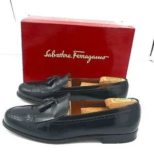 Crafted of leather, these moccasin loafers by Salvatore Ferragamo Salvatore Ferragamo | Shoes | Crafted Of Leather These  main image 3